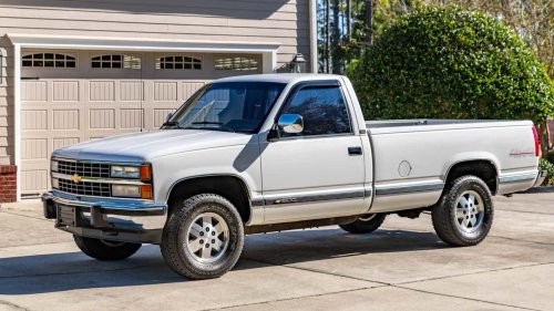 The Most Reliable Small-Block V8 Engine Of All Time That Refuses To Die