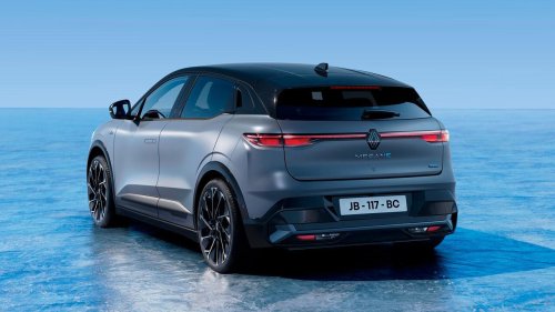 Nos equivocamos con el Megane. Renault admite el error que dejó obsoleto a su compacto eléctrico