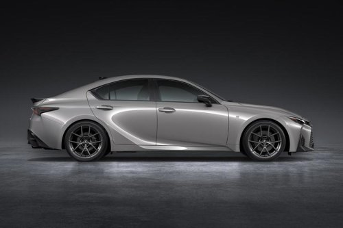 Lexus | Lexus IS | LEXUS「IS」がさらに精悍に進化。コンパクトFRスポーツセダンの走る楽しさと躍動感の熟成も進む