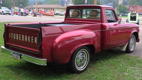 19 farm trucks that outlasted every warranty they were ever given