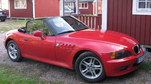 10 Roadsters We All Love &amp; 10 That Are Complete Duds