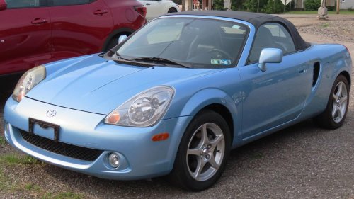 10 Roadsters We All Love &amp; 10 That Are Complete Duds
