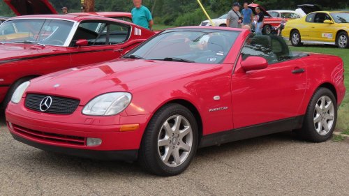 10 Roadsters We All Love &amp; 10 That Are Complete Duds