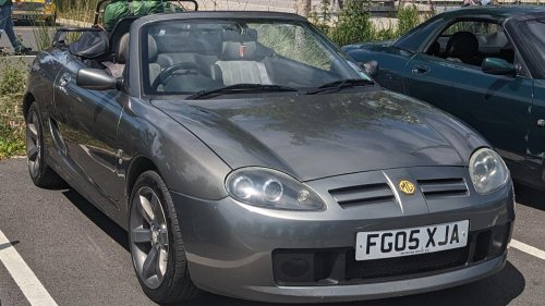 10 Roadsters We All Love &amp; 10 That Are Complete Duds