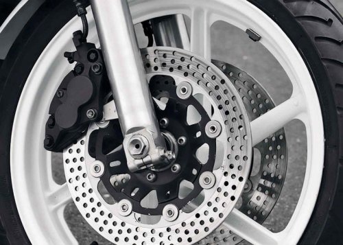 ホンダ「NSR250R」（MC18後期・1989年）を解説｜前期型の登場から約13カ月でビッグマイナーチェンジ