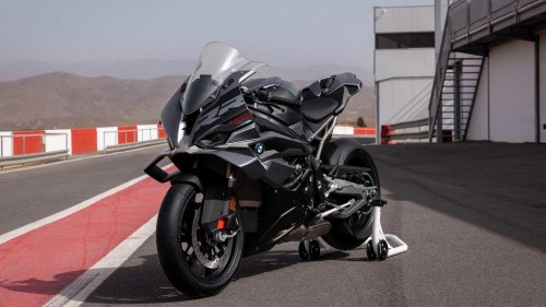 BMW, Forget the Kawasaki Ninja ZX-10R or BMW S 1000 RR — this is the superbike that makes sense