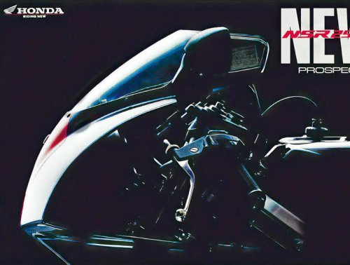 ホンダ「NSR250R」（MC18後期・1989年）を解説｜前期型の登場から約13カ月でビッグマイナーチェンジ