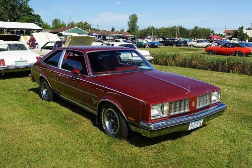 Vintage Muscle Cars That Weren’t as Fast as You Remember