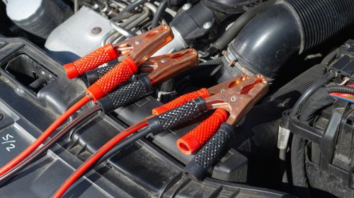 10 Accessories You Need In Your Car & 10 That Are Useless