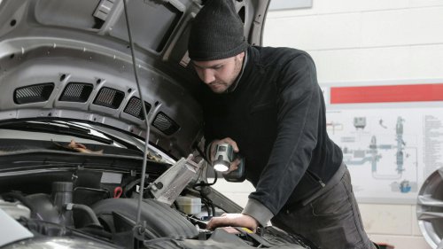 The 10 Most Dangerous Things You Do On The Road &amp; 10 Ways To Be Better