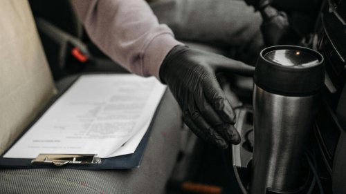 10 Accessories You Need In Your Car &amp; 10 That Are Useless