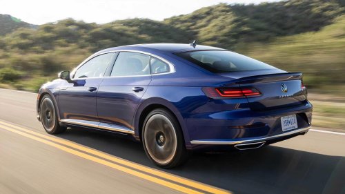 Volkswagen's handsome 300-HP sedan is a $25,000 bargain because nobody wanted one