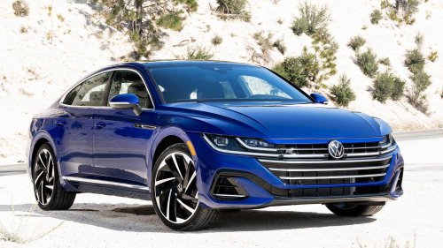 Volkswagen's handsome 300-HP sedan is a $25,000 bargain because nobody wanted one
