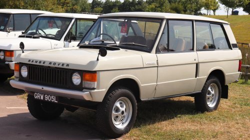 20 Cars That Redefined Luxury Driving