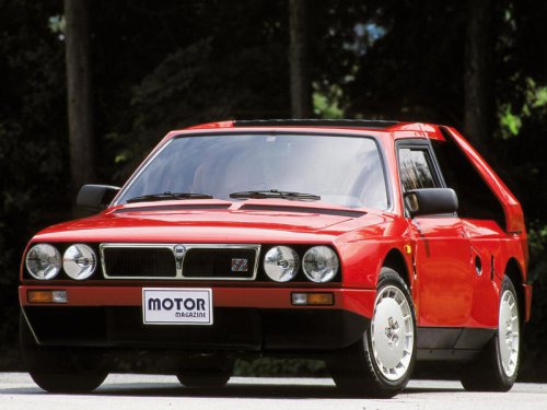 ランチアのWRCワークスマシンで唯一無冠に終わったスーパーウエポン「デルタS4」【スーパーカークロニクル・完全版／027】