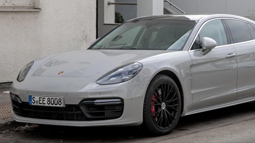 20 Cars That Redefined Luxury Driving