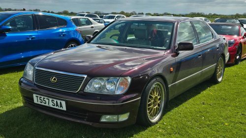 20 Cars That Redefined Luxury Driving