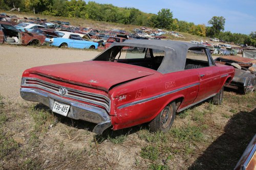 More Junkyard discoveries from French Lake Auto Parts, Annandale, Minnesota