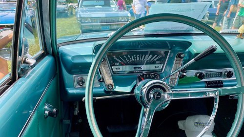 Why did classic cars use wing windows? The forgotten feature
