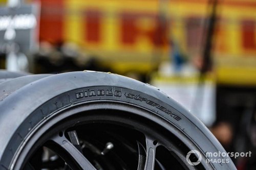 ピレリ、ミサノで初のMotoGPタイヤテスト実施。中上貴晶など各メーカーのテストライダー参加