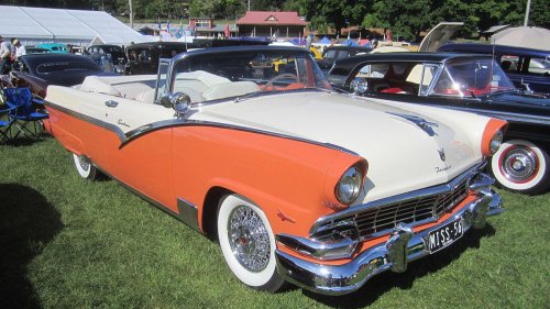 Why did classic cars have whitewall tires? The history