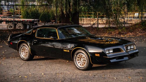 10 Cars In Movies That Became Pop-Culture Icons