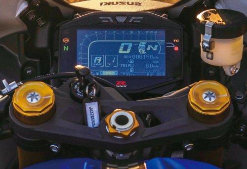 規制対応＆ウイング付きで大復活！スズキ「GSX-R1000R」40周年記念車の各部装備・ディテールに注目