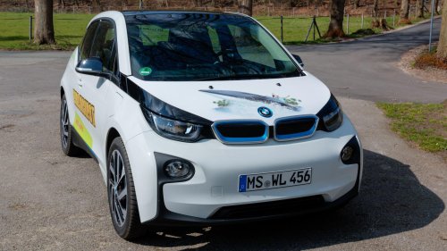 20 Cars That Are Made To Park Anywhere
