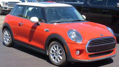 20 Cars That Are Made To Park Anywhere
