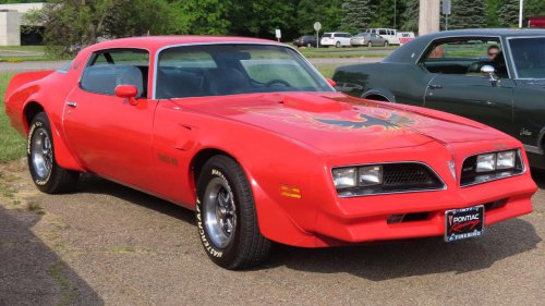 10 Sports cars that were secretly muscle cars