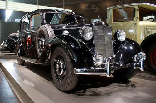 Groundbreakers: the cars that did it first