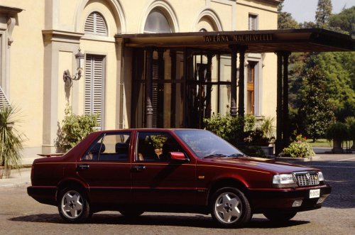 Groundbreakers: the cars that did it first