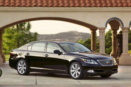 Groundbreakers: the cars that did it first