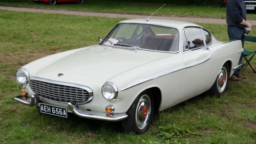 15 Classic cars that remain affordable for collectors