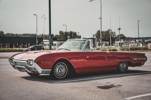 20 Iconic Rides of the Late 1960s