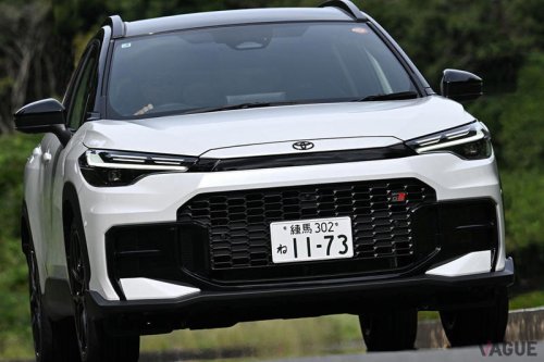進化したトヨタ「カローラクロス」に注目の新グレード「GRスポーツ」登場！ 見た目もエンジンも足回りも特別な“メーカー謹製チューニング”の妙味とは？