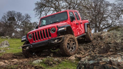 A 2020 Jeep Gladiator is much cheaper than a new Toyota Tacoma