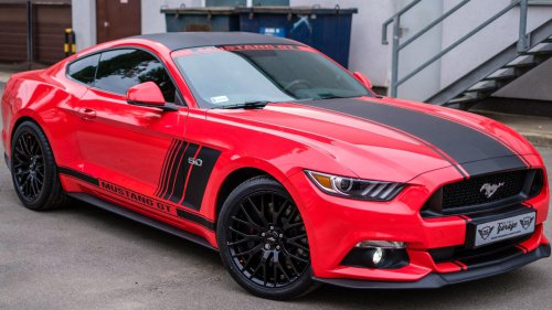 10 Cars That Everyone Bragged About Owning &amp; 10 People Are Embarrassed About