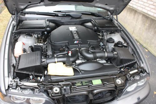 2002 BMW M5