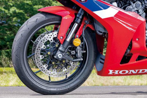 401cc~750ccのバイク人気ランキングTOP3｜読者が選んだ2025年のベストモデル結果発表【JAPAN BIKE OF THE YEAR 2025】