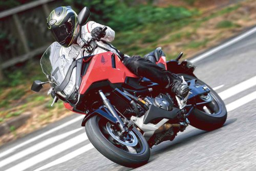 401cc~750ccのバイク人気ランキングTOP3｜読者が選んだ2025年のベストモデル結果発表【JAPAN BIKE OF THE YEAR 2025】