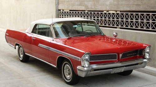 The 376-hp Pontiac nobody raced because it looked like a luxury car