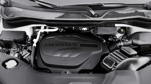 While everyone brings back V8s, Honda's V6 pickup truck is suffering
