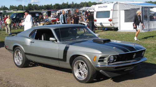 11 muscle cars from the 1970s that still turn heads