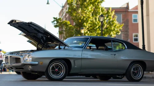 Muscle cars that looked fast but delivered weak performance