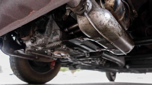 VW Beetle engine rebuild shows the people's car was weird to the core