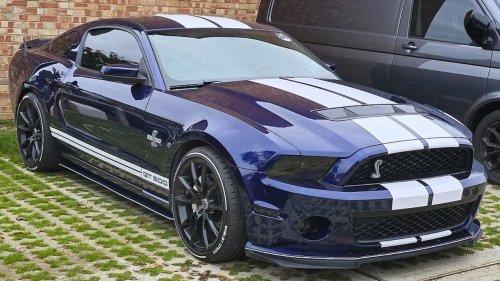 10 Muscle cars that make supercars look bad for way less money