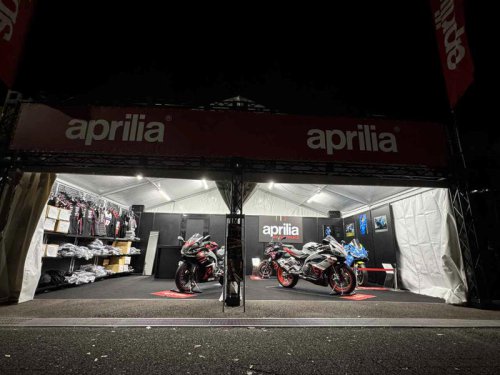 MotoGP日本グランプリはアプリリアブースでお待ちしています！【葉月美優のバイクライフレポート】