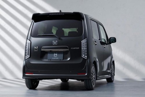 ホンダ「N-WGN」が安全性と快適性を磨き上げ一部改良。カスタムに特別仕様車「BLACK STYLE」を設定