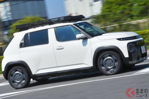 実質312万円！ 新「コンパクトSUV」発売！ “全長3.8mボディ”にタフな「専用デザイン」＆充実した“快適装備”がイイ！ 国産の「新型コンパクトSUV」と比べたくなるヒョンデ「インスタークロス」の魅力とは？